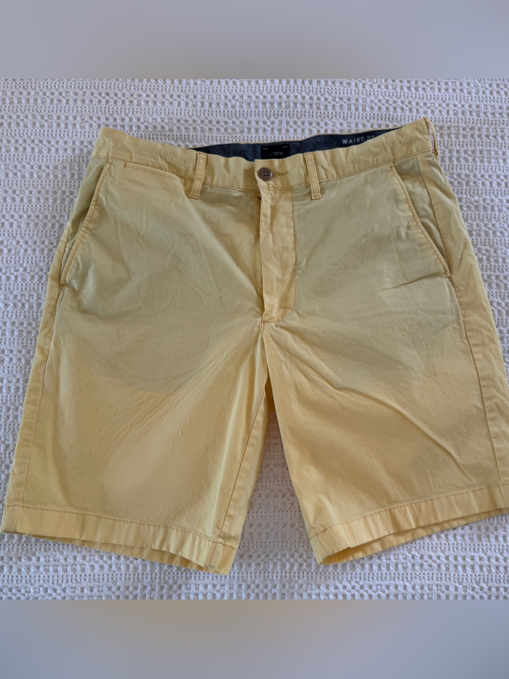 J.Crew Men’s Yellow Stretch Chino Shorts 32 Waist 9” Inseam